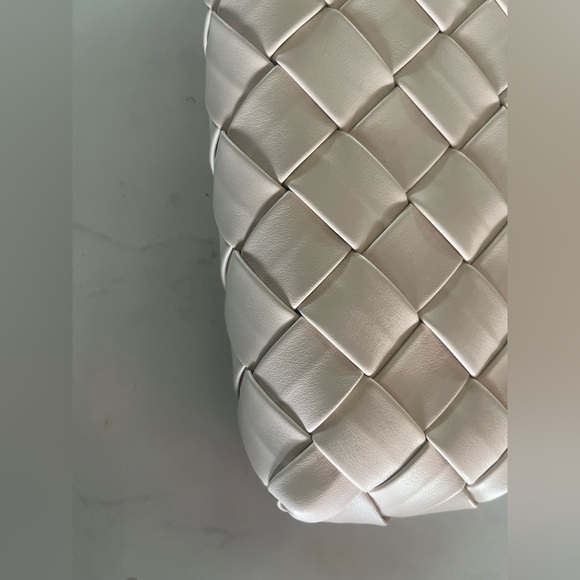 New Olga Berg Quinn Woven Clutch in white GOLD CHAIN CROSSBODY SHOULDER LEATHER - Picture 4 of 7
